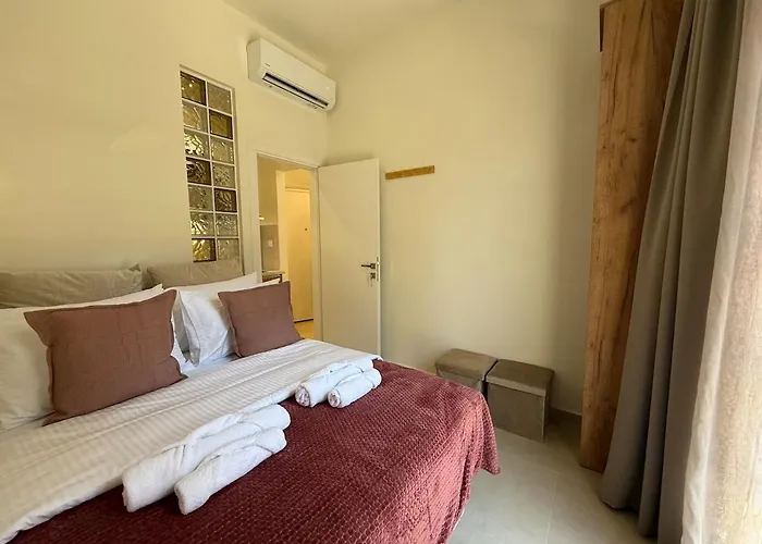 Appartamento B1 Tsimiski